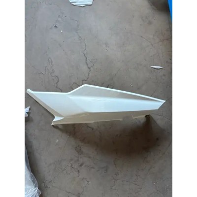 Mondial Fuzion 125 Scooter Motor - SELE ALTI YAN KARENAJ Sağ Beyaz - Y4MON1075A0117 